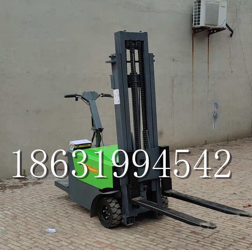 诸城市优程全电动叉车插腿式堆高车液压装卸车1.5吨升高小型站驾式铲车